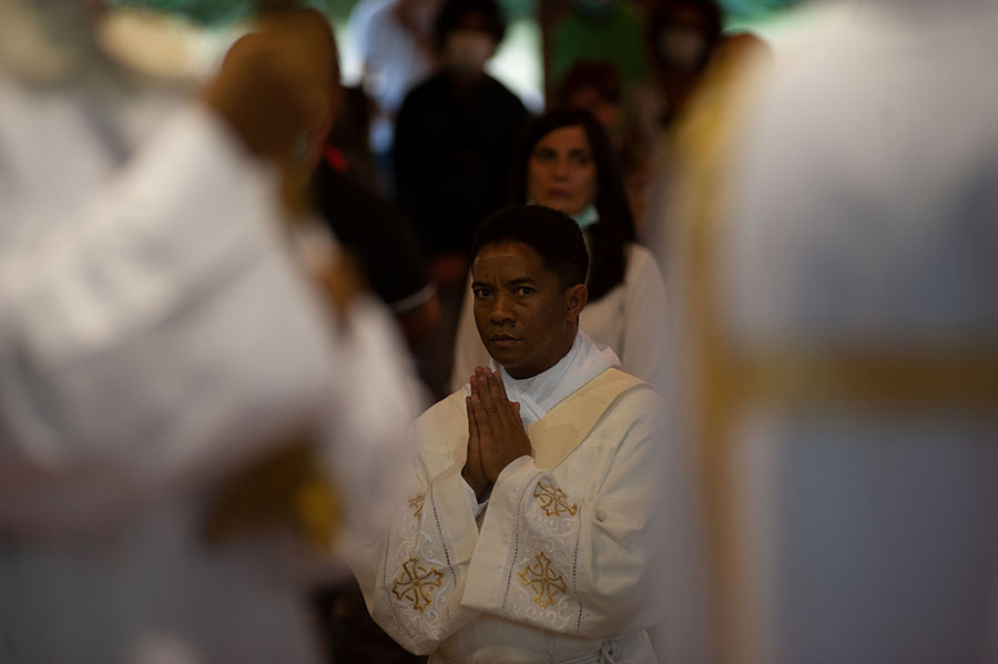 Ordinazione sacerdotale di Padre Adrien