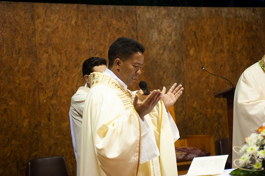 Ordinazione sacerdotale di Padre Adrien