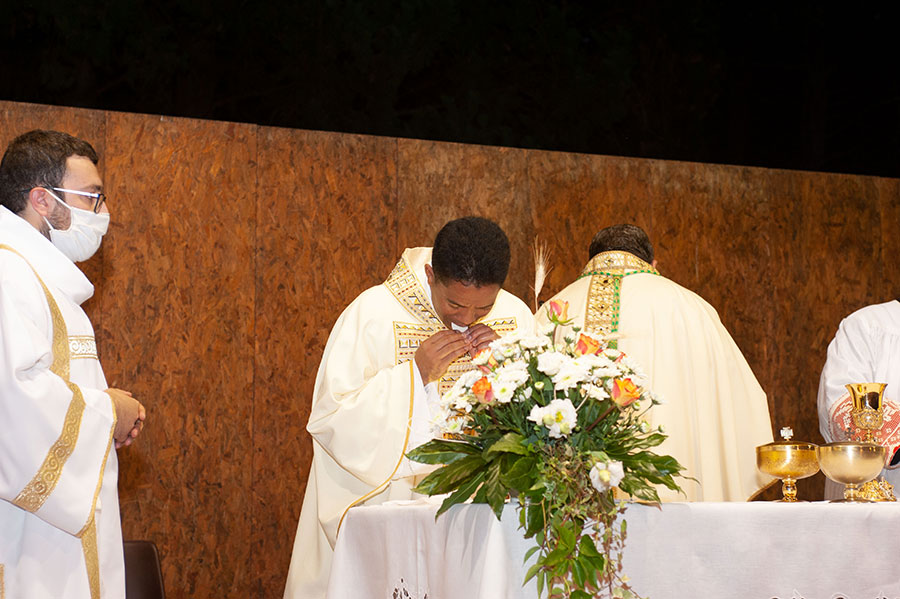 Ordinazione sacerdotale di Padre Adrien