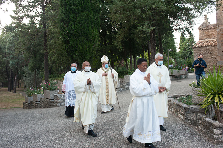 Ordinazione sacerdotale di Padre Adrien