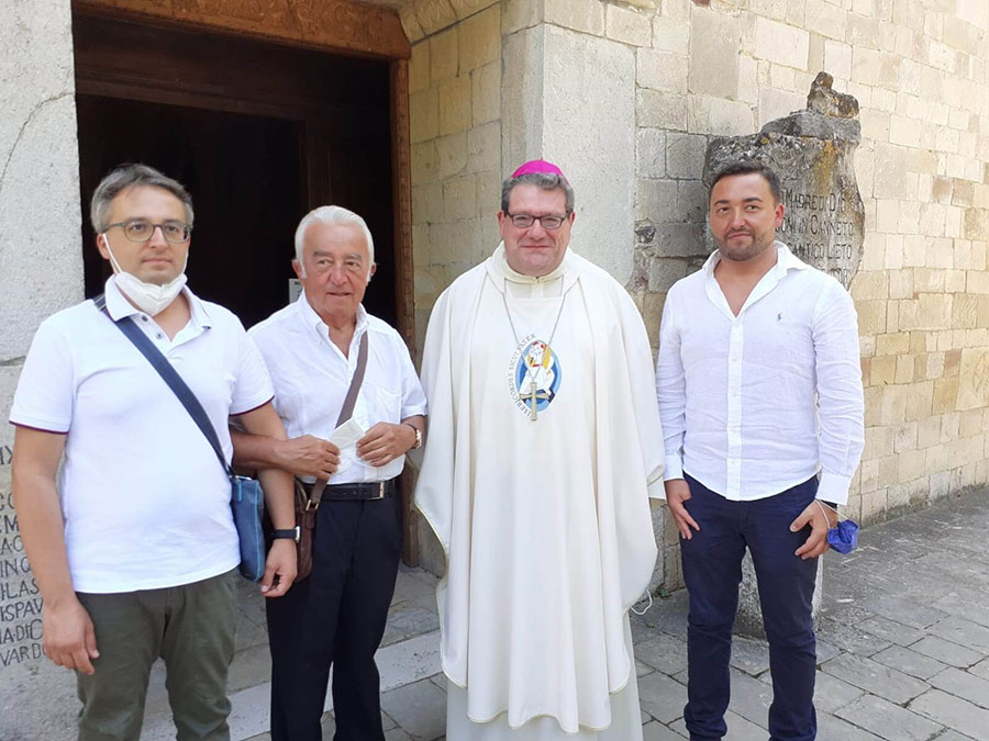 L'incontro del Vescovo Claudio con i pazienti dell'Istituto Salubritas