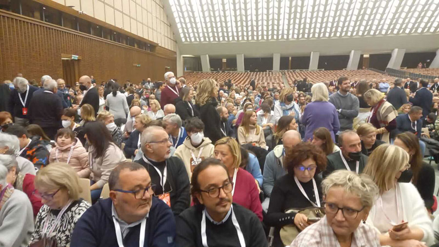 Le foto dell'udienza papale con il Comune di Rosello