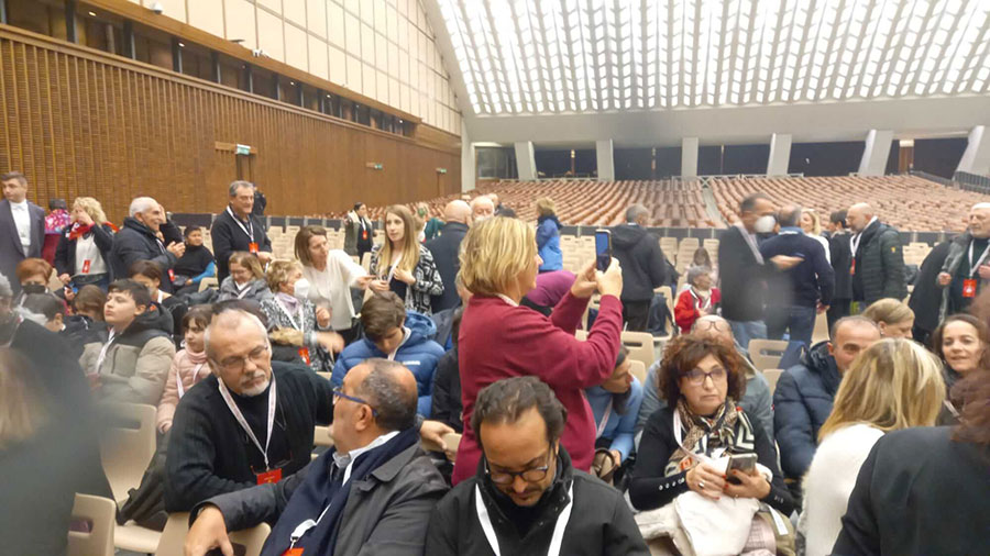 Le foto dell'udienza papale con il Comune di Rosello