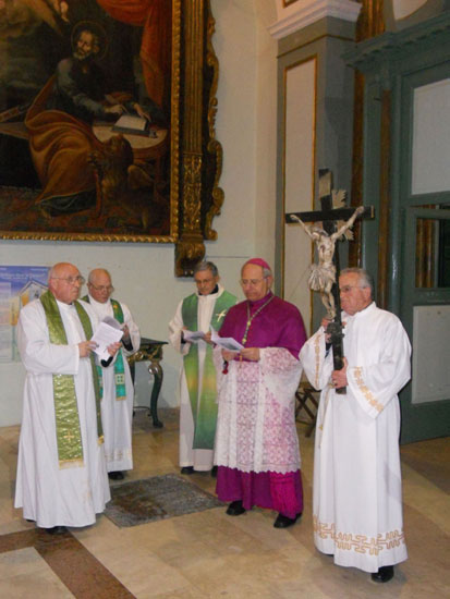 Solenne Celebrazione di S.E.R.Mons.Scotti presso la Chiesa di San Marco di Agnone per l'apertura della Visita Pastorale