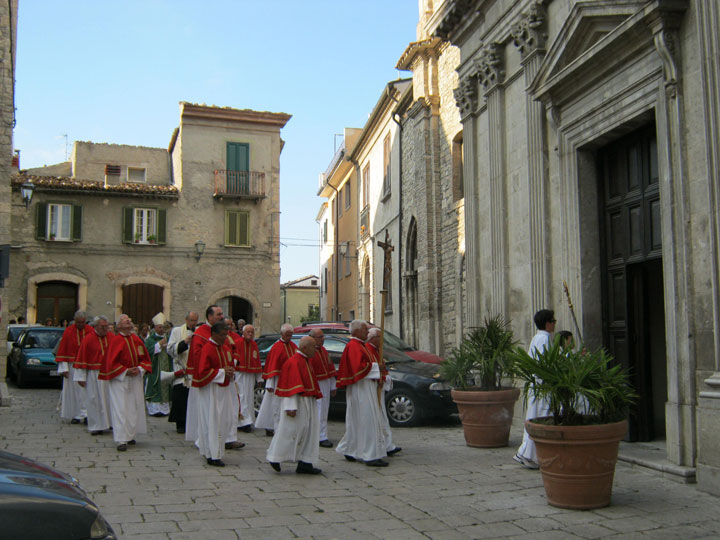 La Reliquia di San Francesco: la funzione religiosa e la processione