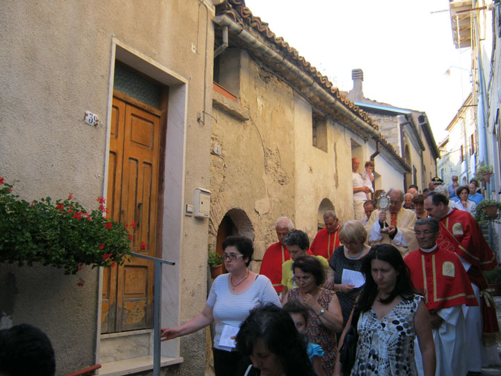 La Reliquia di San Francesco: la funzione religiosa e la processione