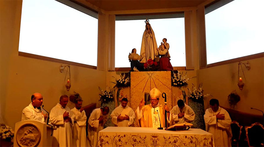 Una foto del Vescovo di Trivento Claudio Palumbo durante la celebrazione