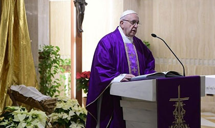 Una foto di Papa Francesco durante la celebrazione dell'Eucarestia