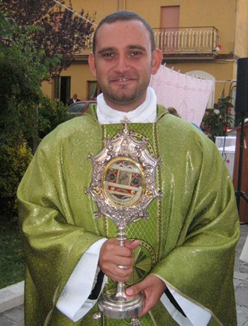 Don Leonardo Sacco ha salutato i fedeli delle due parrocchie che ha generosamente servito in questi ultimi anni