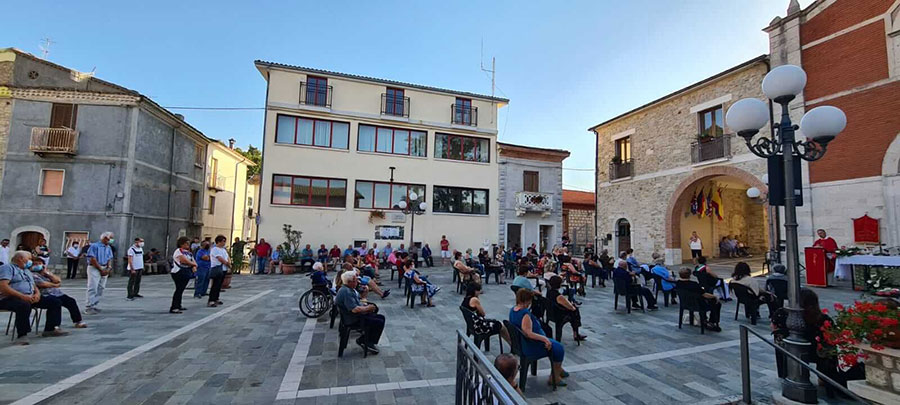 Presentazione del libro di Achille Porfirio sull'origine della chiesa parrocchiale di San Biase