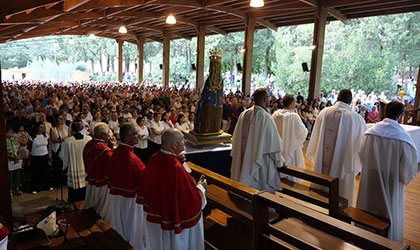 Il ministero dell'Accolitato di Gennaro Sallustio durante la festa in onore della Madonna del Sorriso