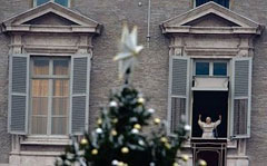 LE PAROLE DEL PAPA ALLA RECITA DELL’ANGELUS del 26 Dicembre 2010