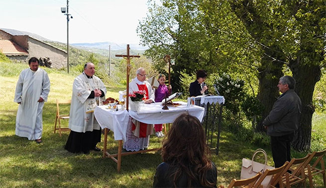 Celebrazione della Madonna di Fatima ad Agnone, in Contrada Marzovecchio