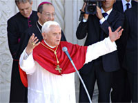 Il Papa a Sulmona è vicino a terremotati, disoccupati e detenuti