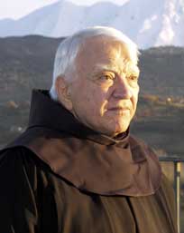 Padre Corona Raimondo, o.f.m., allievo di P. Gabriele Giamberardini, è morto sabato 6 novembre a Celano alla veneranda età di 85 anni