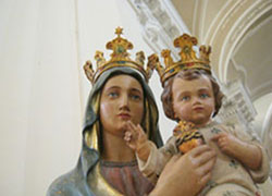 Maggio è il mese del Santo Rosario. Ogni giorno alle 18.30 su TLT Molise con il Vescovo Claudio