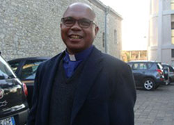 Padre Jean Pierre, parroco di Celenza sul Trigno