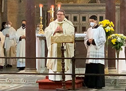 Mons. Claudio Palumbo ha celebrato nella Basilica di San Lorenzo fuori le mura a Roma